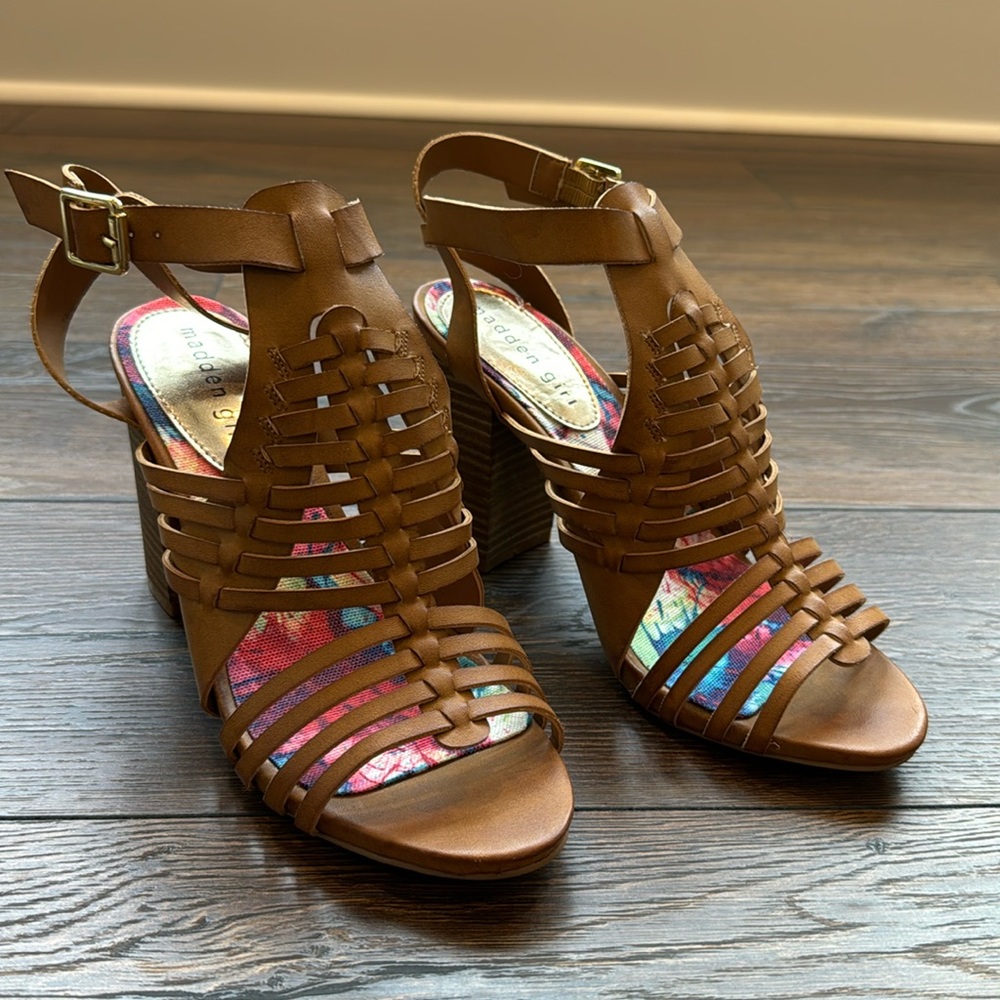 NEW Madden Girl Remiie heel